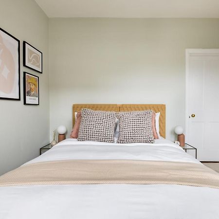 The London Bridge Escape - Stylish 2Bdr House In The Heart Of London Apartment ภายนอก รูปภาพ