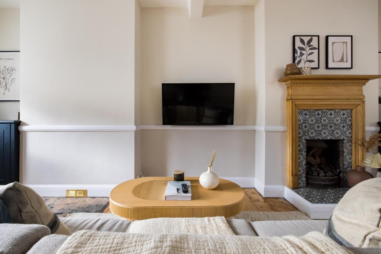 The London Bridge Escape - Stylish 2Bdr House In The Heart Of London Apartment ภายนอก รูปภาพ
